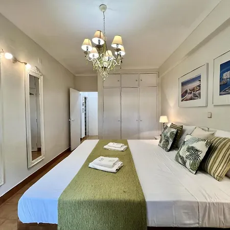 Cosy By Homing Apartment *