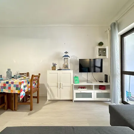 Apartment Cosy By Homing